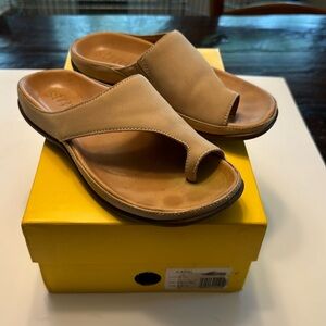 Strive Capri leather sandals Oxford Tan